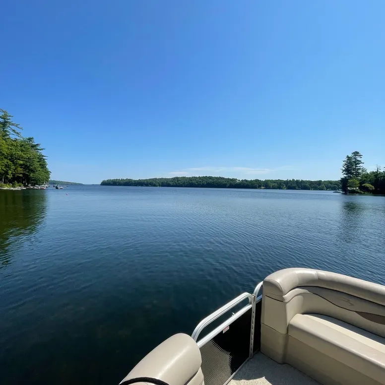 A scenic summer pontoon tour on China Lake